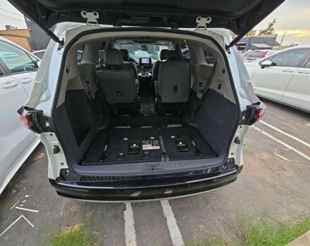 Белый Тойота Сиенна, объемом двигателя 0 л и пробегом 33 тыс. км за 24900 $, фото 8 на Automoto.ua