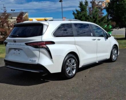 Білий Тойота Сієнна, об'ємом двигуна 2.5 л та пробігом 29 тис. км за 28000 $, фото 5 на Automoto.ua