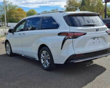 Білий Тойота Сієнна, об'ємом двигуна 2.5 л та пробігом 29 тис. км за 28000 $, фото 3 на Automoto.ua