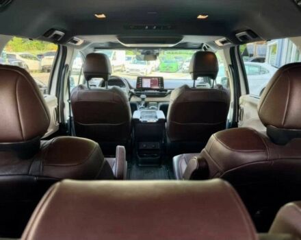 Белый Тойота Сиенна, объемом двигателя 2.5 л и пробегом 10 тыс. км за 24000 $, фото 12 на Automoto.ua