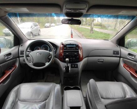 Бежевый Тойота Сиенна, объемом двигателя 3.3 л и пробегом 290 тыс. км за 9000 $, фото 5 на Automoto.ua