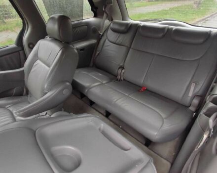 Бежевий Тойота Сієнна, об'ємом двигуна 3.3 л та пробігом 290 тис. км за 9000 $, фото 4 на Automoto.ua