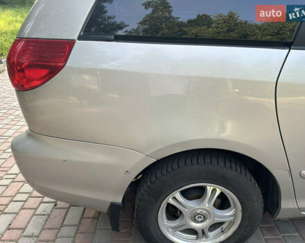 Бежевый Тойота Сиенна, объемом двигателя 3.5 л и пробегом 375 тыс. км за 9800 $, фото 23 на Automoto.ua