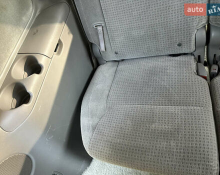 Бежевый Тойота Сиенна, объемом двигателя 3.5 л и пробегом 375 тыс. км за 9800 $, фото 39 на Automoto.ua