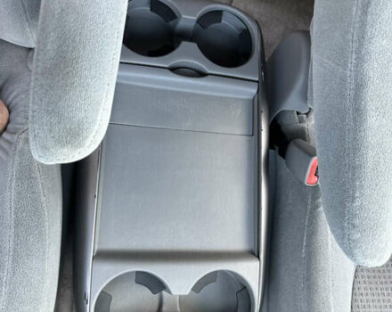 Бежевый Тойота Сиенна, объемом двигателя 3.5 л и пробегом 375 тыс. км за 9800 $, фото 64 на Automoto.ua