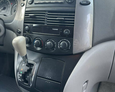 Бежевый Тойота Сиенна, объемом двигателя 3.5 л и пробегом 375 тыс. км за 9800 $, фото 63 на Automoto.ua