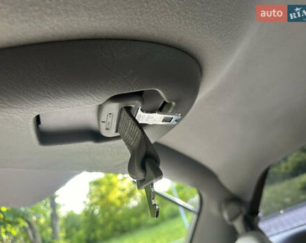 Бежевый Тойота Сиенна, объемом двигателя 3.5 л и пробегом 375 тыс. км за 9800 $, фото 70 на Automoto.ua