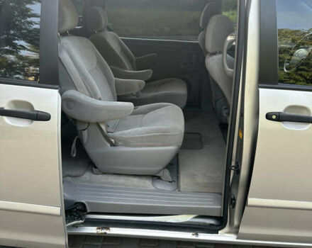 Бежевый Тойота Сиенна, объемом двигателя 3.5 л и пробегом 375 тыс. км за 9800 $, фото 34 на Automoto.ua