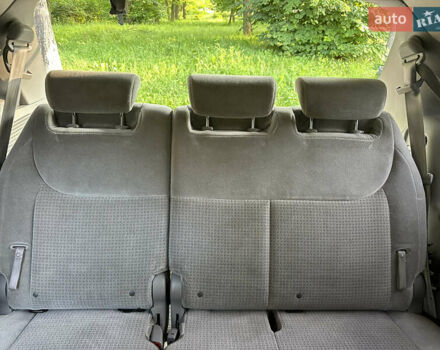 Бежевый Тойота Сиенна, объемом двигателя 3.5 л и пробегом 375 тыс. км за 9800 $, фото 40 на Automoto.ua