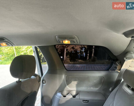 Бежевый Тойота Сиенна, объемом двигателя 3.5 л и пробегом 375 тыс. км за 9800 $, фото 68 на Automoto.ua