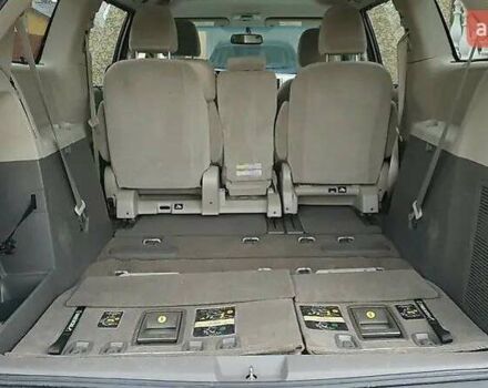 Бежевый Тойота Сиенна, объемом двигателя 3.46 л и пробегом 165 тыс. км за 19500 $, фото 9 на Automoto.ua