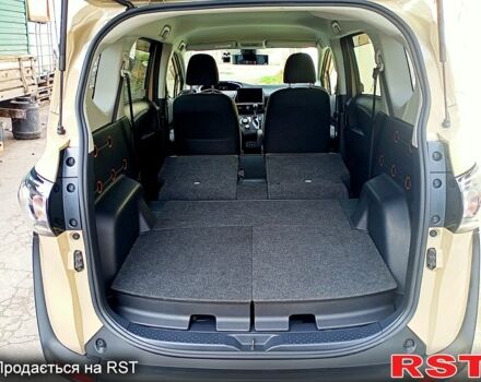 Бежевый Тойота Сиенна, объемом двигателя 1.5 л и пробегом 60 тыс. км за 16500 $, фото 12 на Automoto.ua