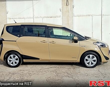 Бежевый Тойота Сиенна, объемом двигателя 1.5 л и пробегом 60 тыс. км за 16500 $, фото 1 на Automoto.ua