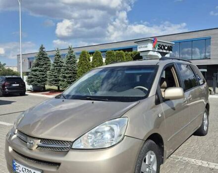 Бежевий Тойота Сієнна, об'ємом двигуна 3.3 л та пробігом 330 тис. км за 7950 $, фото 1 на Automoto.ua