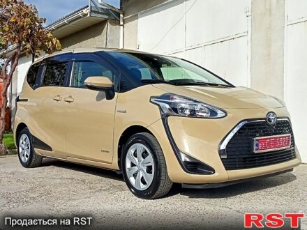 Бежевый Тойота Сиенна, объемом двигателя 1.5 л и пробегом 60 тыс. км за 16500 $, фото 1 на Automoto.ua