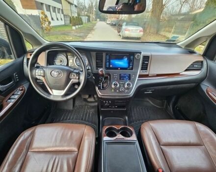 Черный Тойота Сиенна, объемом двигателя 3.5 л и пробегом 187 тыс. км за 11750 $, фото 7 на Automoto.ua