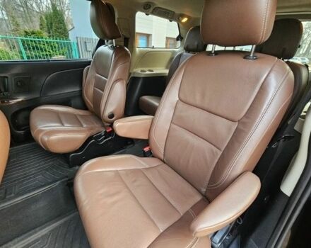 Черный Тойота Сиенна, объемом двигателя 3.5 л и пробегом 187 тыс. км за 11750 $, фото 14 на Automoto.ua