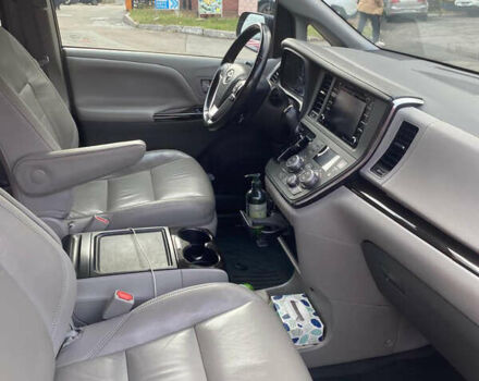 Чорний Тойота Сієнна, об'ємом двигуна 3.46 л та пробігом 102 тис. км за 27500 $, фото 3 на Automoto.ua