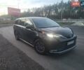 Чорний Тойота Сієнна, об'ємом двигуна 2.49 л та пробігом 165 тис. км за 31000 $, фото 1 на Automoto.ua