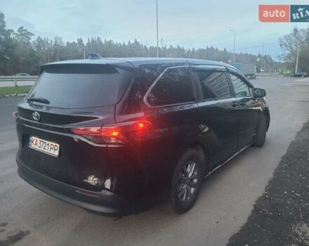 Чорний Тойота Сієнна, об'ємом двигуна 2.49 л та пробігом 165 тис. км за 31000 $, фото 3 на Automoto.ua