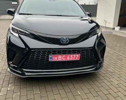 Черный Тойота Сиенна, объемом двигателя 2.5 л и пробегом 121 тыс. км за 37800 $, фото 2 на Automoto.ua