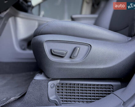 Черный Тойота Сиенна, объемом двигателя 2.49 л и пробегом 55 тыс. км за 43600 $, фото 19 на Automoto.ua