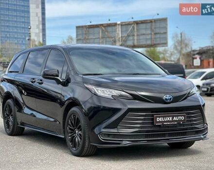 Черный Тойота Сиенна, объемом двигателя 2.49 л и пробегом 54 тыс. км за 45000 $, фото 1 на Automoto.ua
