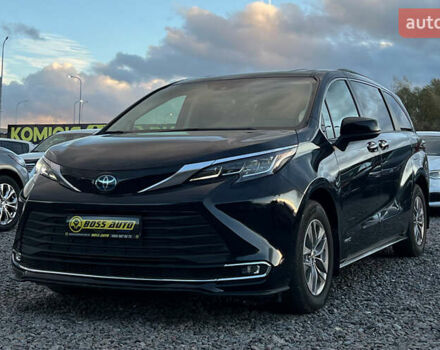 Черный Тойота Сиенна, объемом двигателя 2.49 л и пробегом 30 тыс. км за 47800 $, фото 2 на Automoto.ua