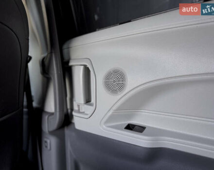 Черный Тойота Сиенна, объемом двигателя 2.49 л и пробегом 55 тыс. км за 43600 $, фото 28 на Automoto.ua