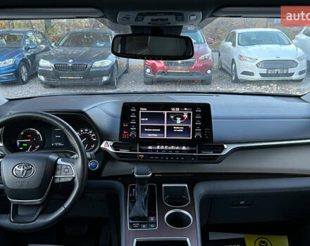 Черный Тойота Сиенна, объемом двигателя 2.49 л и пробегом 30 тыс. км за 47800 $, фото 9 на Automoto.ua