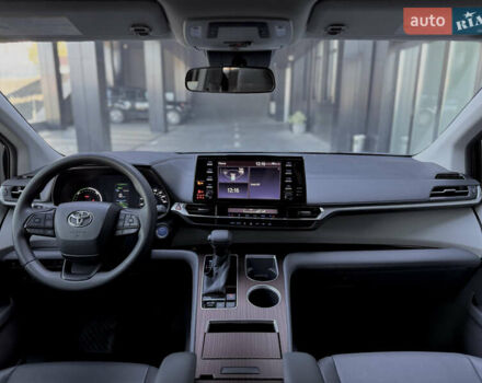 Черный Тойота Сиенна, объемом двигателя 2.49 л и пробегом 55 тыс. км за 43600 $, фото 10 на Automoto.ua