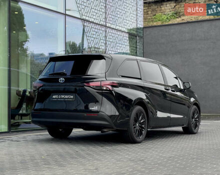 Черный Тойота Сиенна, объемом двигателя 2.49 л и пробегом 55 тыс. км за 43600 $, фото 4 на Automoto.ua