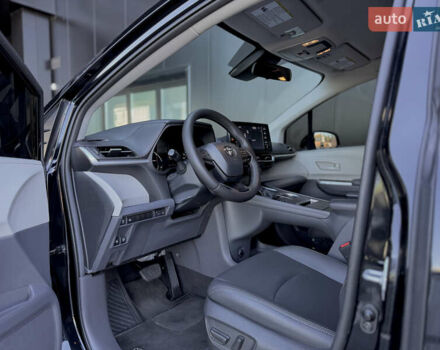 Черный Тойота Сиенна, объемом двигателя 2.49 л и пробегом 55 тыс. км за 43600 $, фото 8 на Automoto.ua