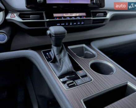 Черный Тойота Сиенна, объемом двигателя 2.49 л и пробегом 55 тыс. км за 43600 $, фото 26 на Automoto.ua