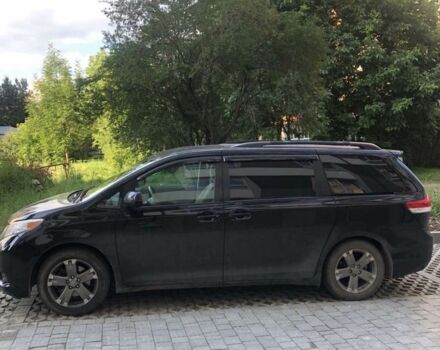 Черный Тойота Сиенна, объемом двигателя 0 л и пробегом 266 тыс. км за 16500 $, фото 3 на Automoto.ua
