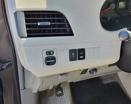 Коричневый Тойота Сиенна, объемом двигателя 3.46 л и пробегом 185 тыс. км за 17200 $, фото 19 на Automoto.ua