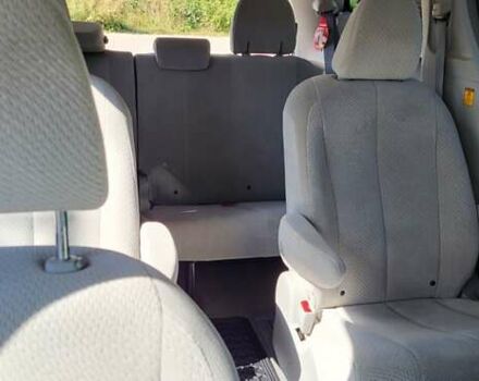 Коричневый Тойота Сиенна, объемом двигателя 3.46 л и пробегом 185 тыс. км за 17200 $, фото 13 на Automoto.ua