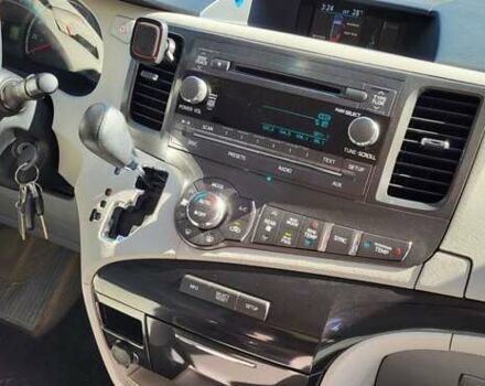 Коричневый Тойота Сиенна, объемом двигателя 3.46 л и пробегом 185 тыс. км за 17200 $, фото 17 на Automoto.ua