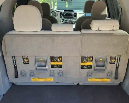 Коричневый Тойота Сиенна, объемом двигателя 3.46 л и пробегом 185 тыс. км за 17200 $, фото 26 на Automoto.ua