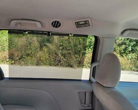 Коричневый Тойота Сиенна, объемом двигателя 3.46 л и пробегом 185 тыс. км за 17200 $, фото 12 на Automoto.ua