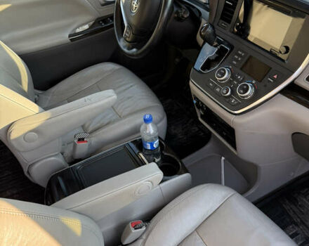 Коричневый Тойота Сиенна, объемом двигателя 3.46 л и пробегом 204 тыс. км за 21000 $, фото 5 на Automoto.ua