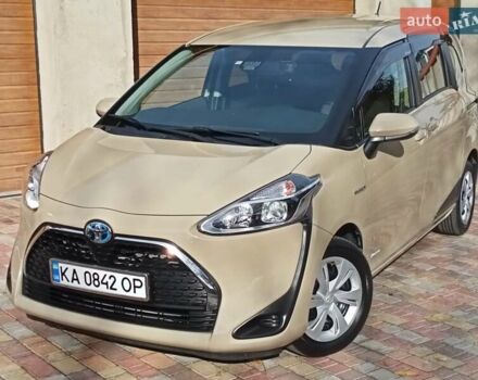 Коричневый Тойота Сиенна, объемом двигателя 1.5 л и пробегом 60 тыс. км за 16500 $, фото 1 на Automoto.ua