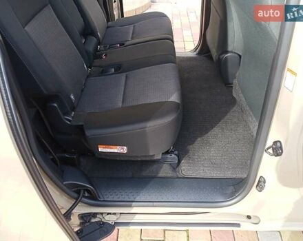 Коричневый Тойота Сиенна, объемом двигателя 1.5 л и пробегом 60 тыс. км за 16500 $, фото 67 на Automoto.ua