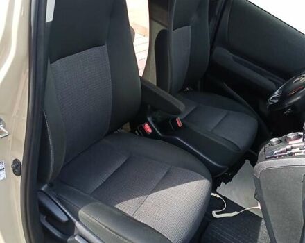 Коричневый Тойота Сиенна, объемом двигателя 1.5 л и пробегом 60 тыс. км за 16500 $, фото 59 на Automoto.ua