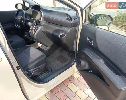 Коричневый Тойота Сиенна, объемом двигателя 1.5 л и пробегом 60 тыс. км за 16500 $, фото 61 на Automoto.ua