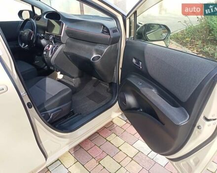 Коричневый Тойота Сиенна, объемом двигателя 1.5 л и пробегом 60 тыс. км за 16500 $, фото 62 на Automoto.ua