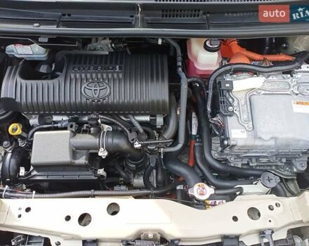 Коричневый Тойота Сиенна, объемом двигателя 1.5 л и пробегом 60 тыс. км за 16500 $, фото 78 на Automoto.ua