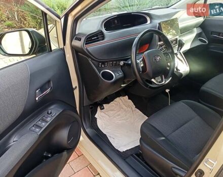 Коричневый Тойота Сиенна, объемом двигателя 1.5 л и пробегом 60 тыс. км за 16500 $, фото 41 на Automoto.ua