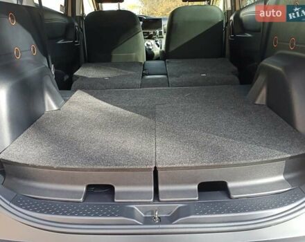 Коричневый Тойота Сиенна, объемом двигателя 1.5 л и пробегом 60 тыс. км за 16500 $, фото 73 на Automoto.ua