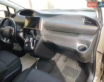 Коричневый Тойота Сиенна, объемом двигателя 1.5 л и пробегом 60 тыс. км за 16500 $, фото 51 на Automoto.ua